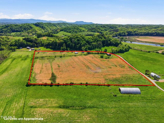 525 Matthews Lane, Mosheim, TN 37818