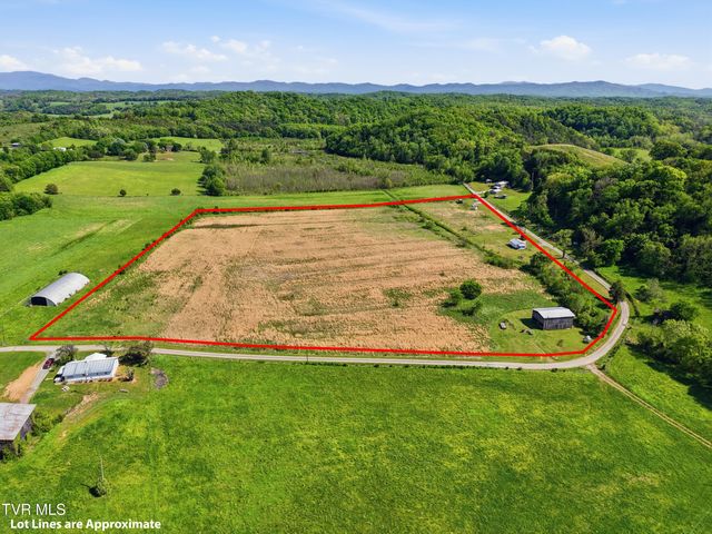 525 Matthews Lane, Mosheim, TN 37818