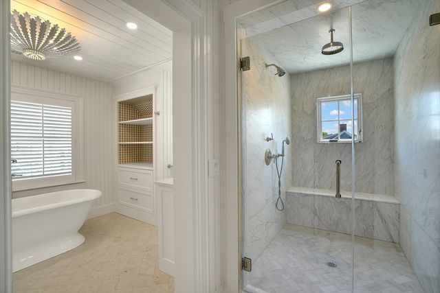 3 Field Club Ln, Edgartown, MA 02539