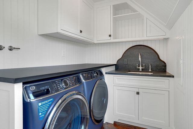 3 Field Club Ln, Edgartown, MA 02539