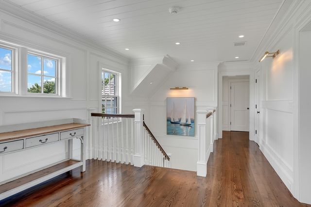 3 Field Club Ln, Edgartown, MA 02539
