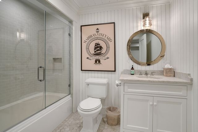 3 Field Club Ln, Edgartown, MA 02539