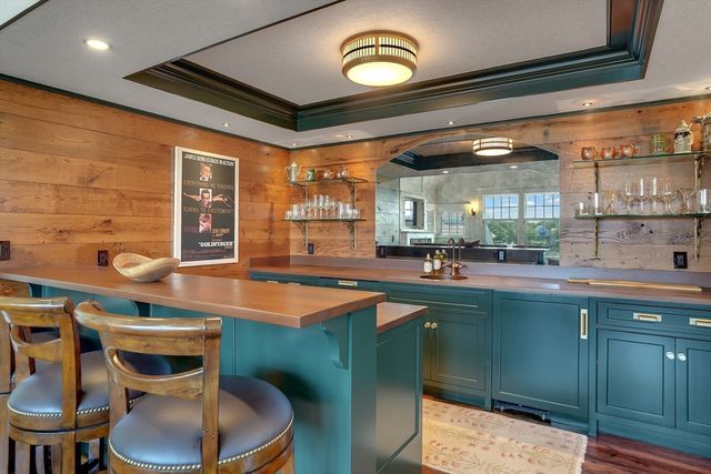 3 Field Club Ln, Edgartown, MA 02539