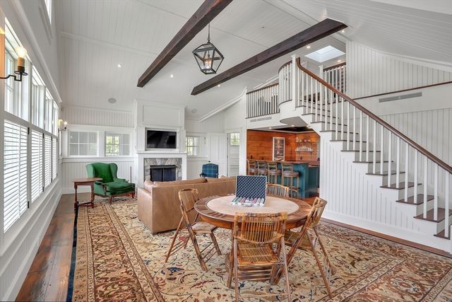 3 Field Club Ln, Edgartown, MA 02539