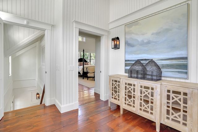 3 Field Club Ln, Edgartown, MA 02539