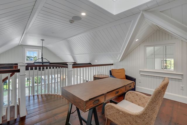 3 Field Club Ln, Edgartown, MA 02539
