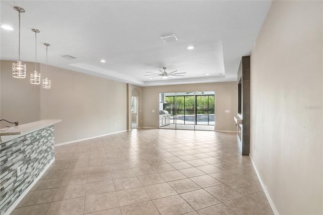 11318 COVENTRY GROVE CIRCLE, Lithia, FL 33547