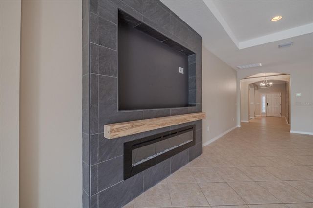 11318 COVENTRY GROVE CIRCLE, Lithia, FL 33547