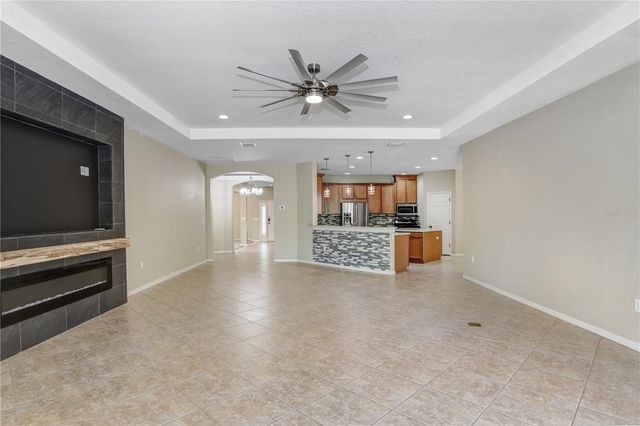 11318 COVENTRY GROVE CIRCLE, Lithia, FL 33547