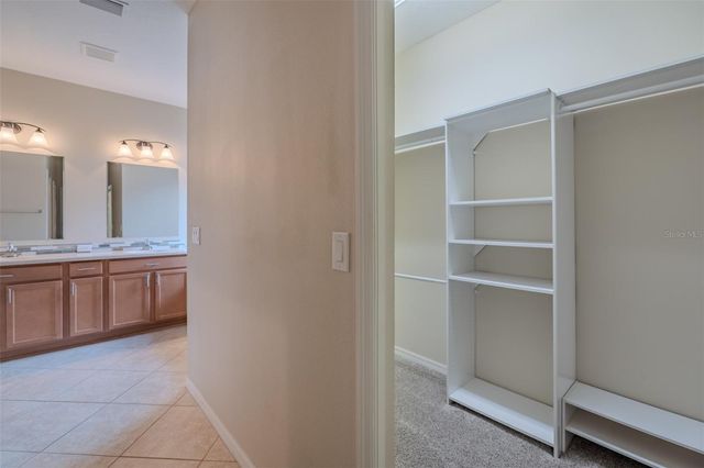 11318 COVENTRY GROVE CIRCLE, Lithia, FL 33547