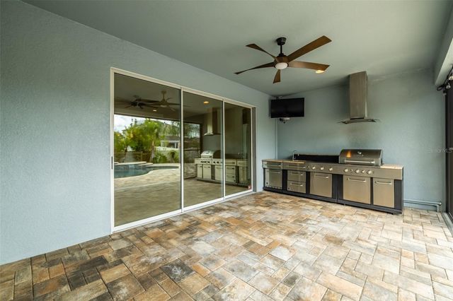 11318 COVENTRY GROVE CIRCLE, Lithia, FL 33547