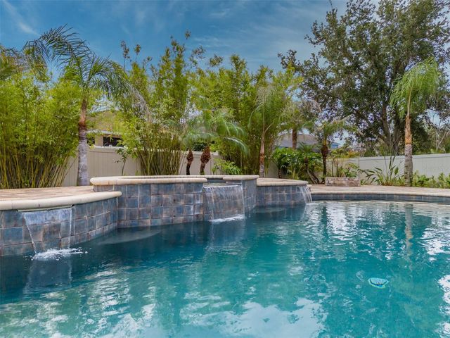 11318 COVENTRY GROVE CIRCLE, Lithia, FL 33547