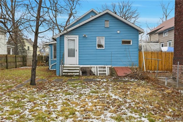 1329 Niagara Avenue, Niagara Falls, NY 14305