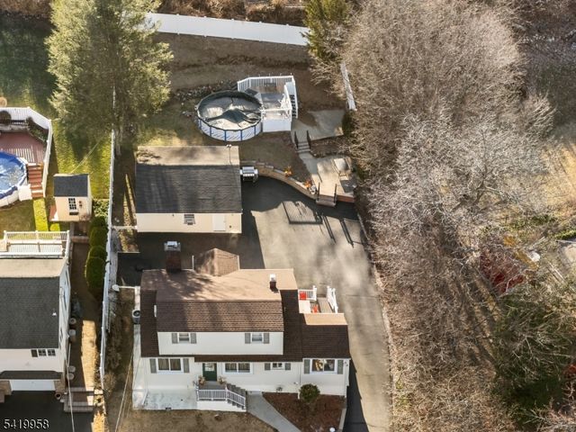 544 Goffle Hill Rd, Hawthorne Boro, NJ 07506