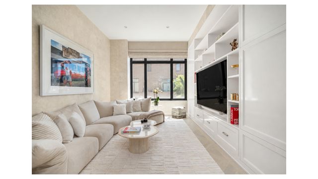 43 W 64TH Street PH10B, New York City, NY 10023