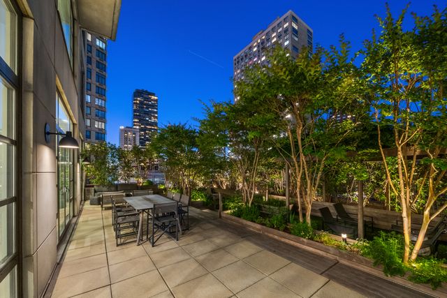 43 W 64TH Street PH10B, New York City, NY 10023