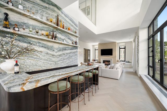 43 W 64TH Street PH10B, New York City, NY 10023