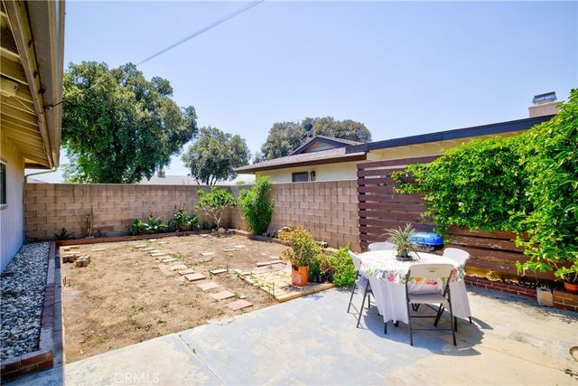 1140 N Belden, Rialto, CA 92376