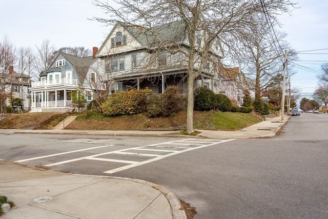 445 Madison St, Fall River, MA 02720