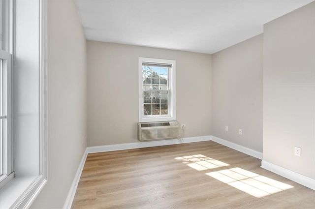 205 Elm St 301, Quincy, MA 02169