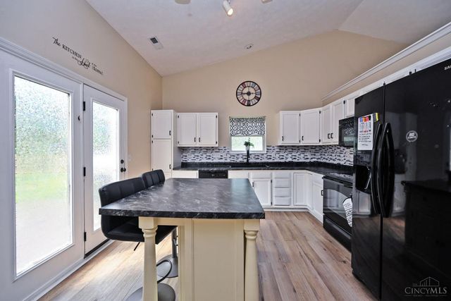 60 Robin Way, Pierce Twp, OH 45102
