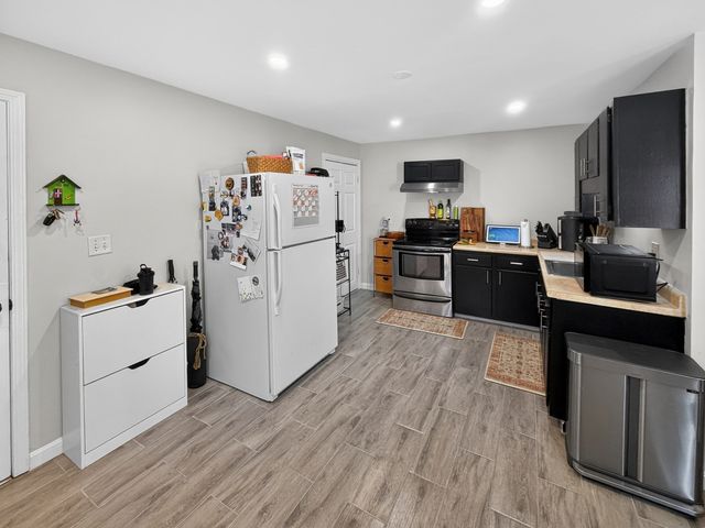 2 North St 1, Haverhill, MA 01830