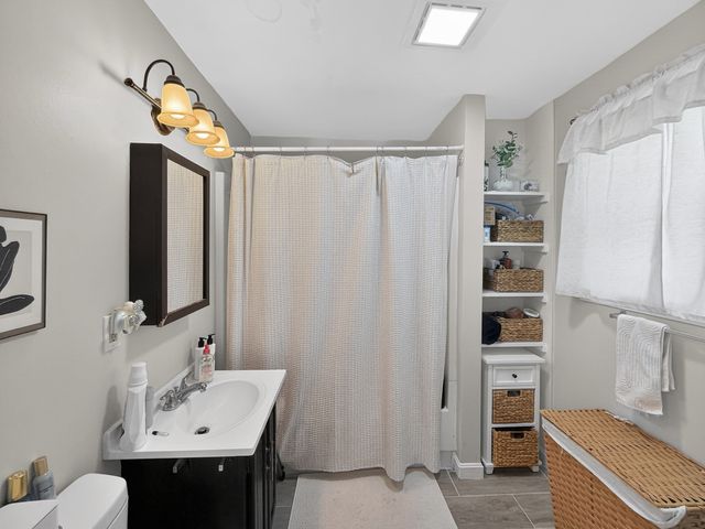 2 North St 1, Haverhill, MA 01830