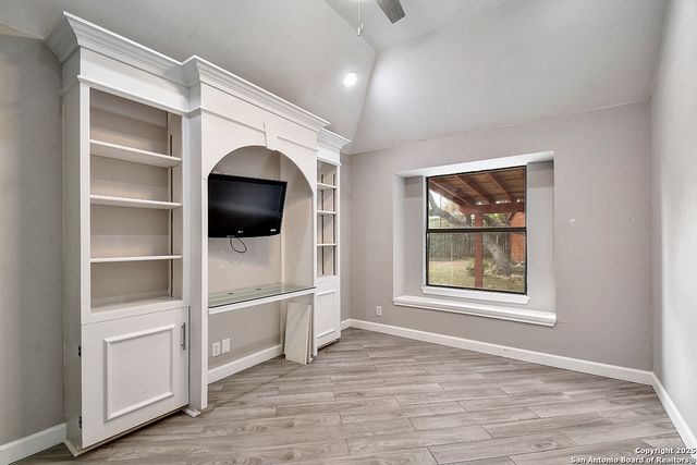 9479 Camino Venado, Helotes, TX 78023