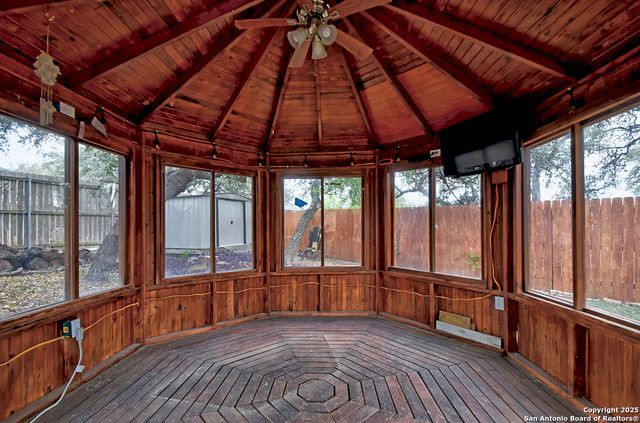 9479 Camino Venado, Helotes, TX 78023