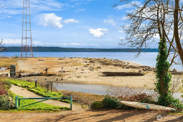 20325 81st Avenue SW, Vashon, WA 98070