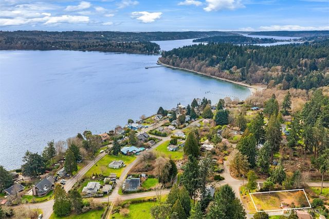 20325 81st Avenue SW, Vashon, WA 98070