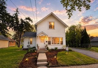 515 Oak Street, Elgin, IL 60123