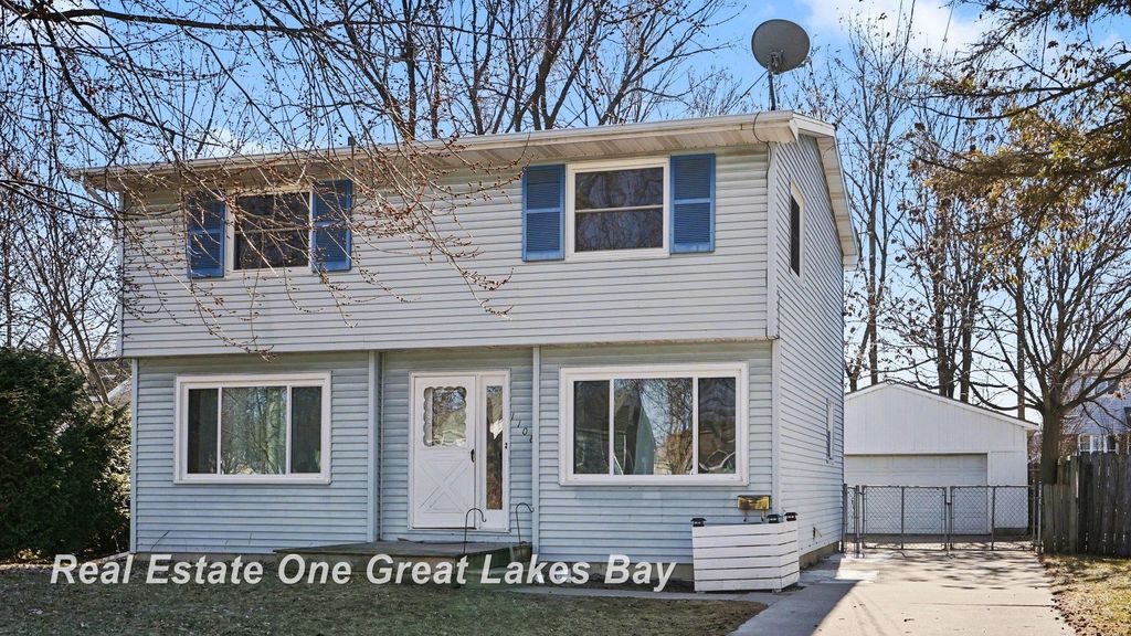 1108 Marchand Street, Bay City, MI 48706