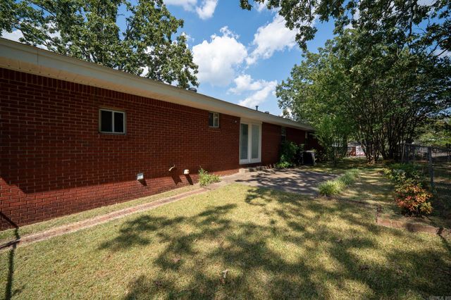 2500 North Drive, North Little Rock, AR 72118