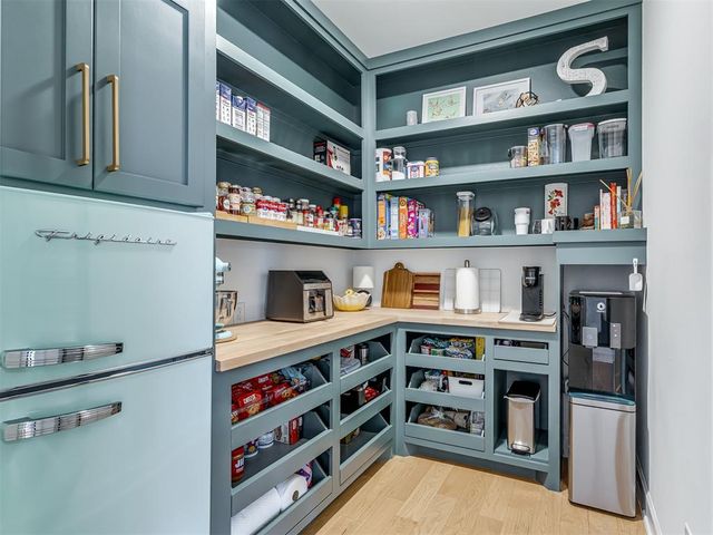 13931 Mossy Stone Way, Edmond, OK 73025