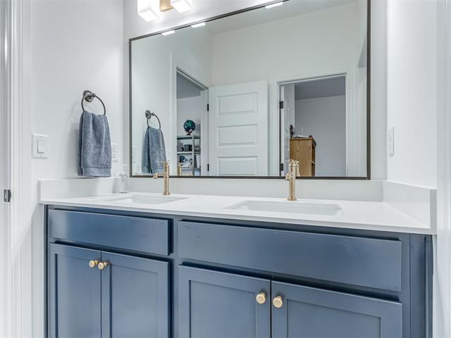 13931 Mossy Stone Way, Edmond, OK 73025