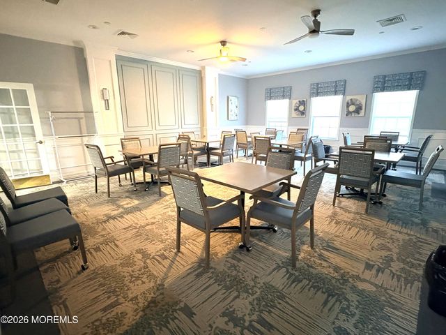 16 Round Valley Court, Lakewood, NJ 08701