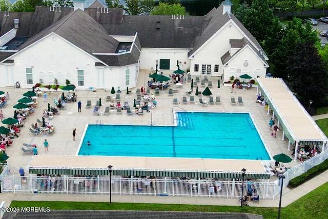 16 Round Valley Court, Lakewood, NJ 08701