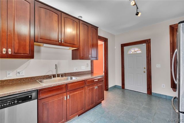 38 Orton Place, Buffalo, NY 14201
