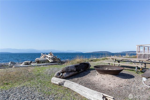 1257 Russell Drive, Coupeville, WA 98239