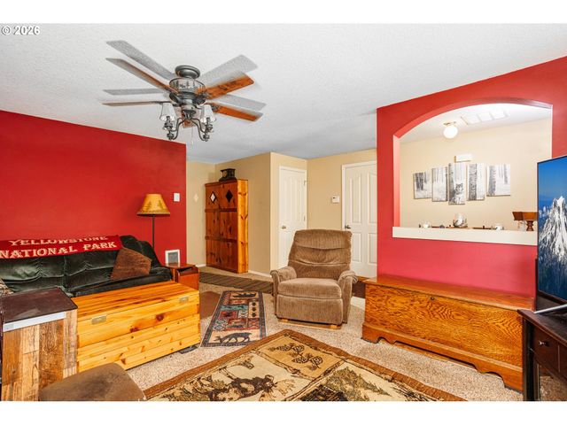 2008 Nw 9TH Ave, Battle Ground, WA 98604