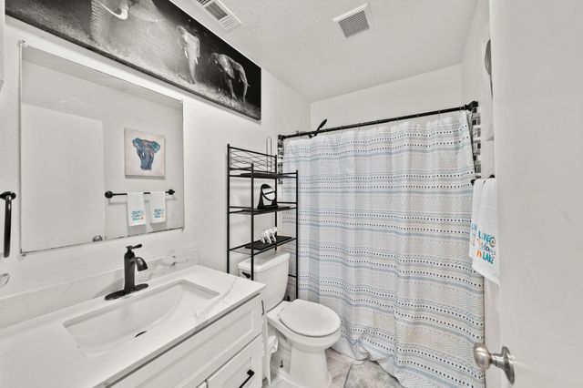 4400 79th St, Sacramento, CA 95820