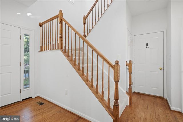17550 DEAVERS CT, Hamilton, VA 20158