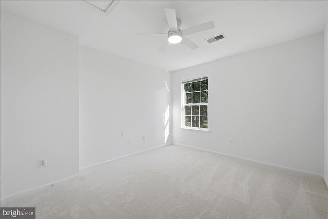 17550 DEAVERS CT, Hamilton, VA 20158