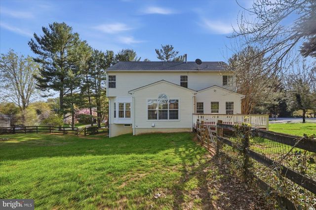 17550 DEAVERS CT, Hamilton, VA 20158