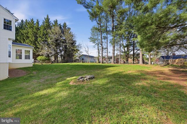 17550 DEAVERS CT, Hamilton, VA 20158