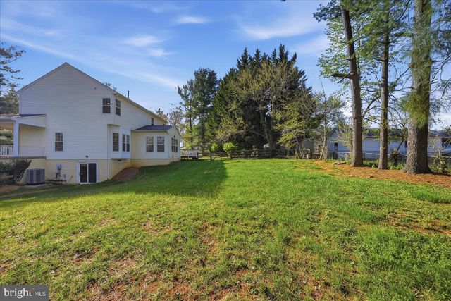 17550 DEAVERS CT, Hamilton, VA 20158