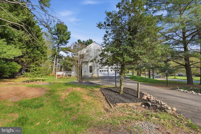 17550 DEAVERS CT, Hamilton, VA 20158