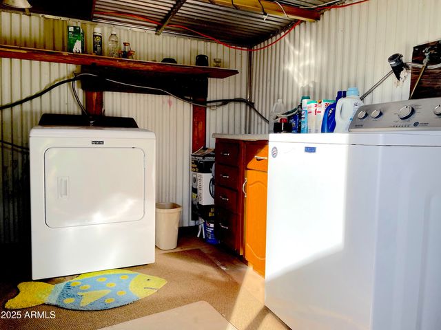 68 E DONNA Drive, Queen Valley, AZ 85118