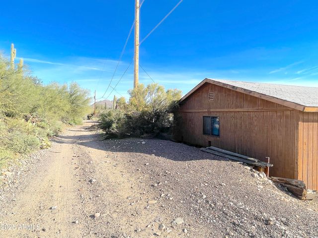 68 E DONNA Drive, Queen Valley, AZ 85118